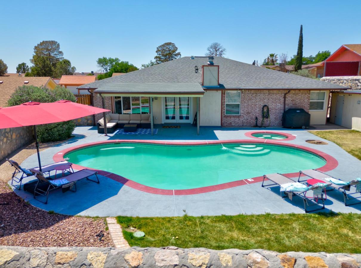 Home With Mountain View/Pool/Tub 엘패소 외부 사진
